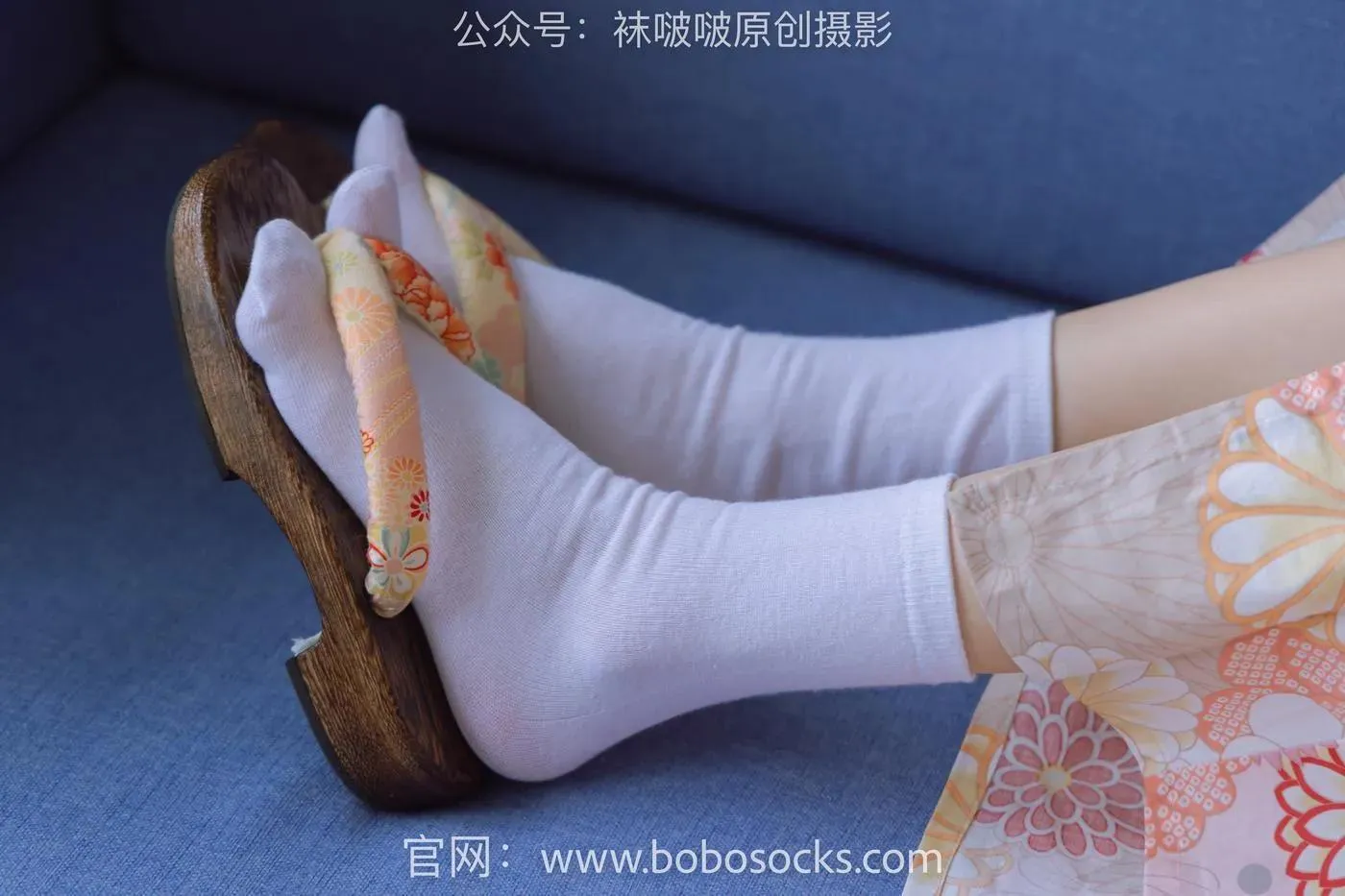 [BoBoSocks袜啵啵]NO.137 稚予-木屐、分指白棉袜、裸足、和风浴衣 [170P]插图9